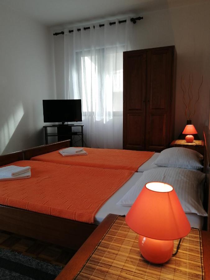 Lovely 2-bedroom In Budva