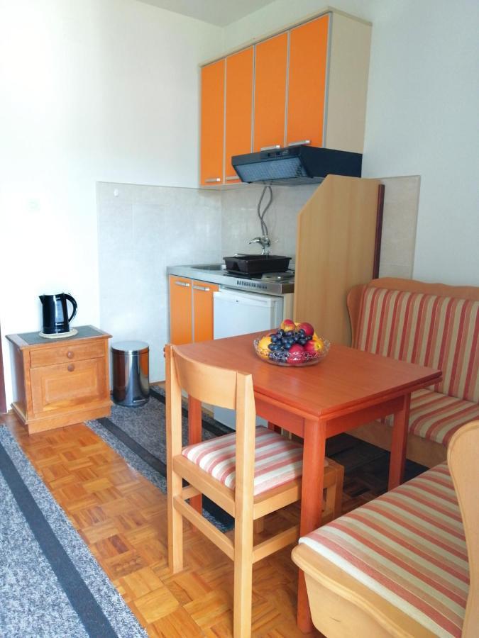 Apartment Lovely 2-bedroom In